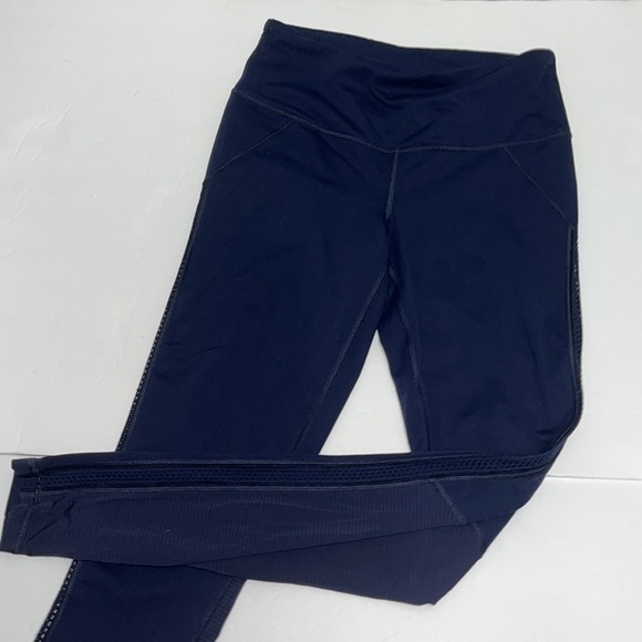 Victoria Secret Leggings with mesh side panel - Picture 2 of 8